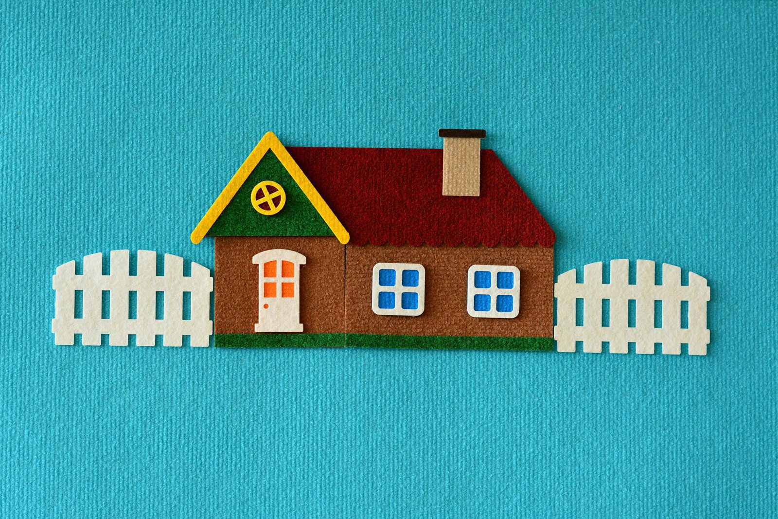 “Farmer House”, VELCRO® Toy Set for Felt Board Storytelling Activities – 11 Pieces