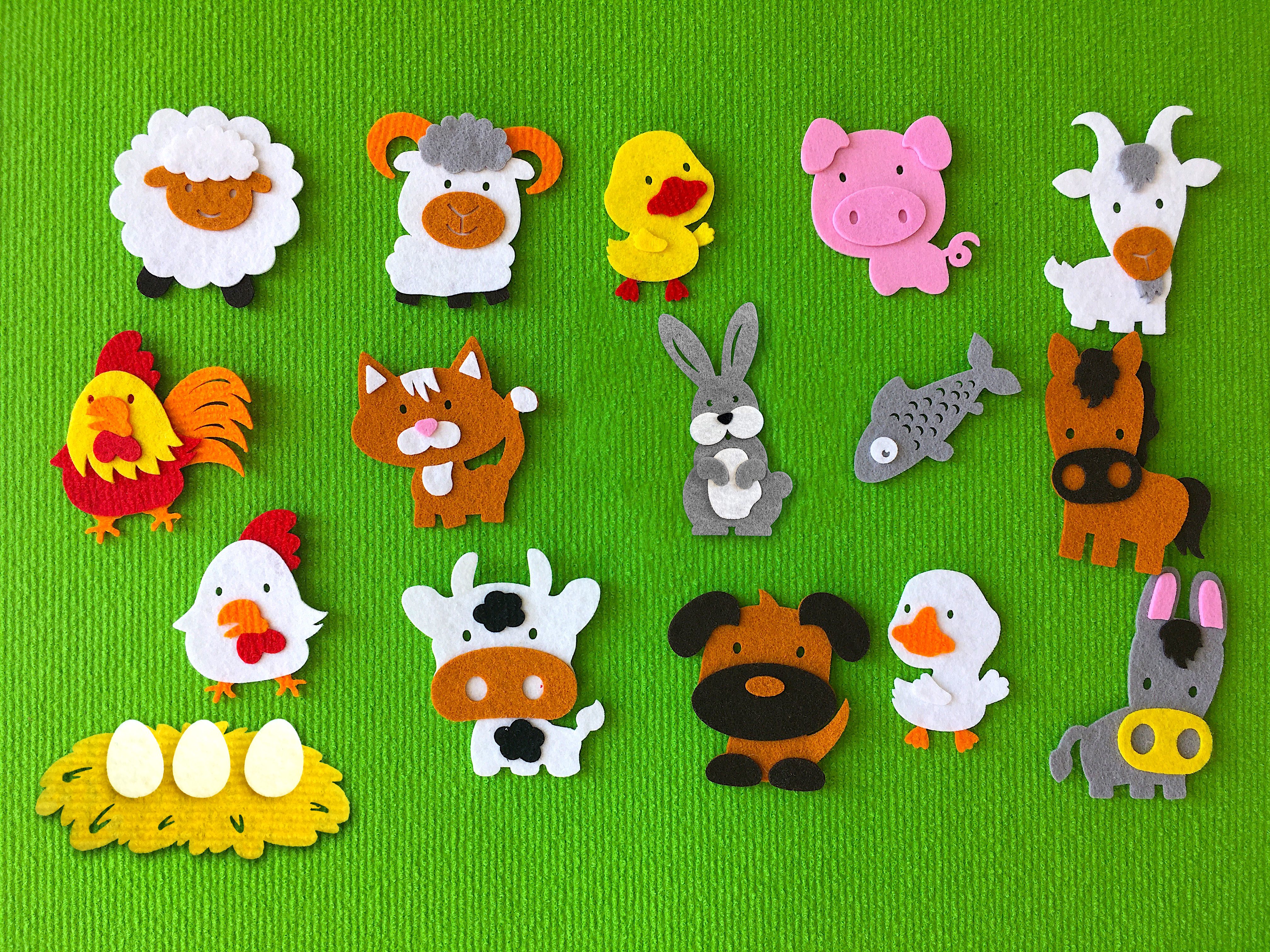 🐣 “Farm Stories” Felt Storyboard Play Set for Children’s Early Learning and Development