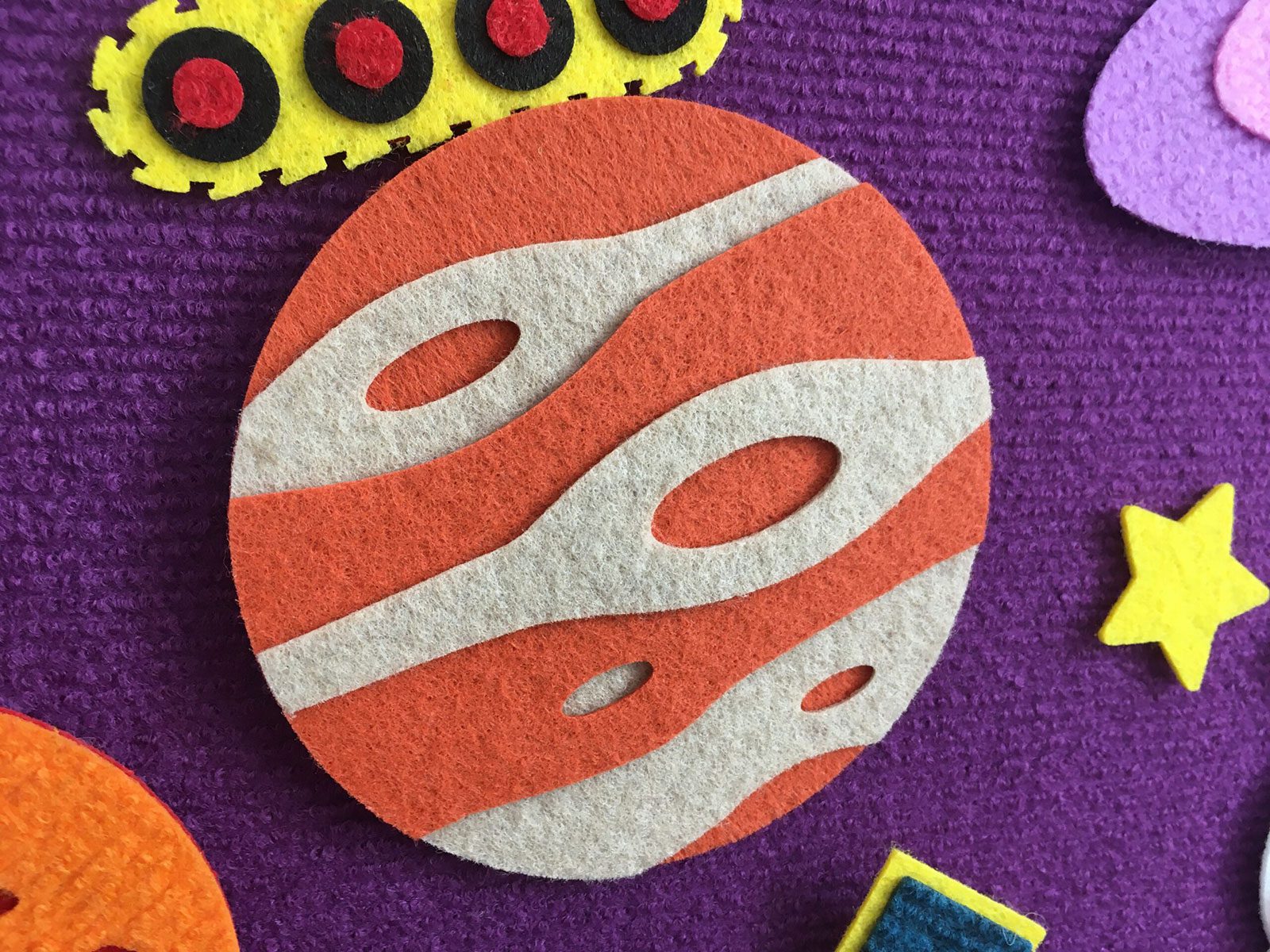 🚀 “Space Stories” Felt Storyboard Play Set for Children’s Early Learning and Development