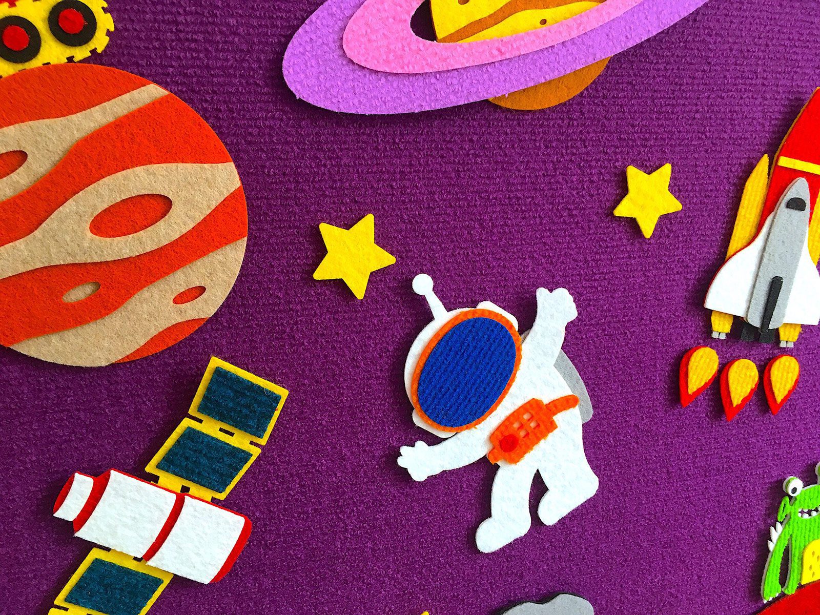🚀 “Space Stories” Felt Storyboard Play Set for Children’s Early Learning and Development