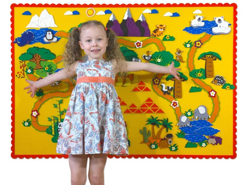 🐯 “Safari Stories” Premium Felt Storyboard Play Set for Children’s Early Learning and Development